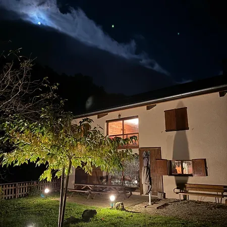 La Grange Sur Les Bois